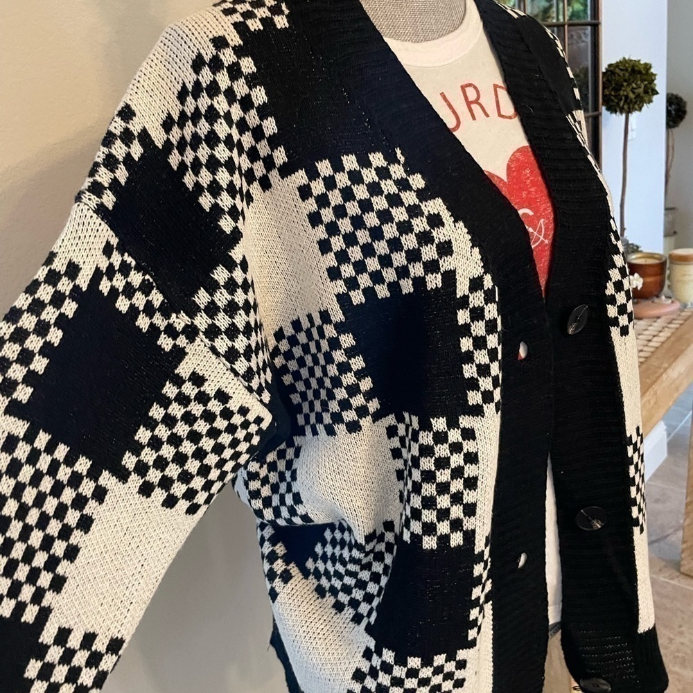 New - checker cardigan - Picture 4 of 4